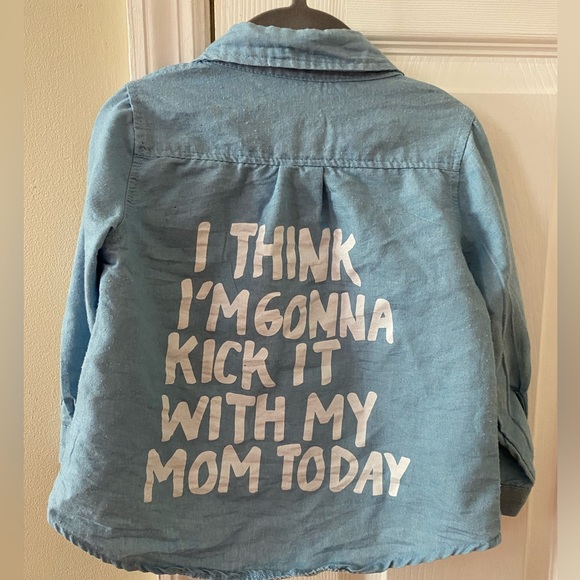 DONATING 5/15/25|⭐️HP⭐️I THINK I’M GONNA KICK IT WITH MY MOM TODAY - Picture 2 of 6